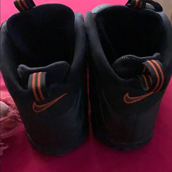 OLIVE GREEN AND ORANGE FOAMPOSITES 🏀 - Picture 3 of 5